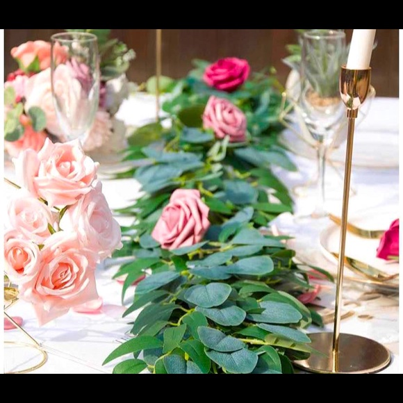 4 Pack Willow Eucalyptus Garland Silver Dollar Greenery Vines Strands 26 feet - Picture 2 of 6